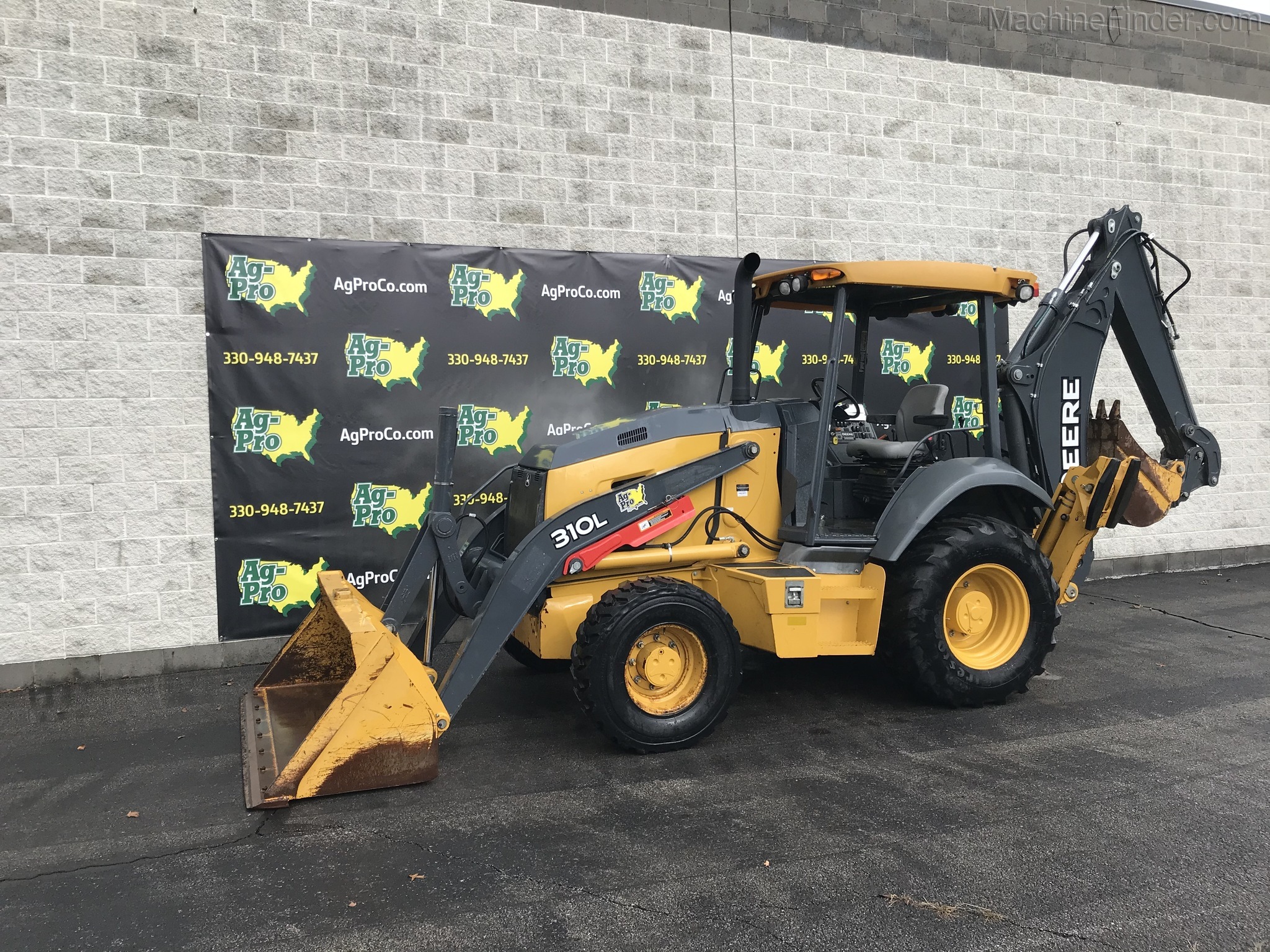 2017 John Deere 310L Image 1