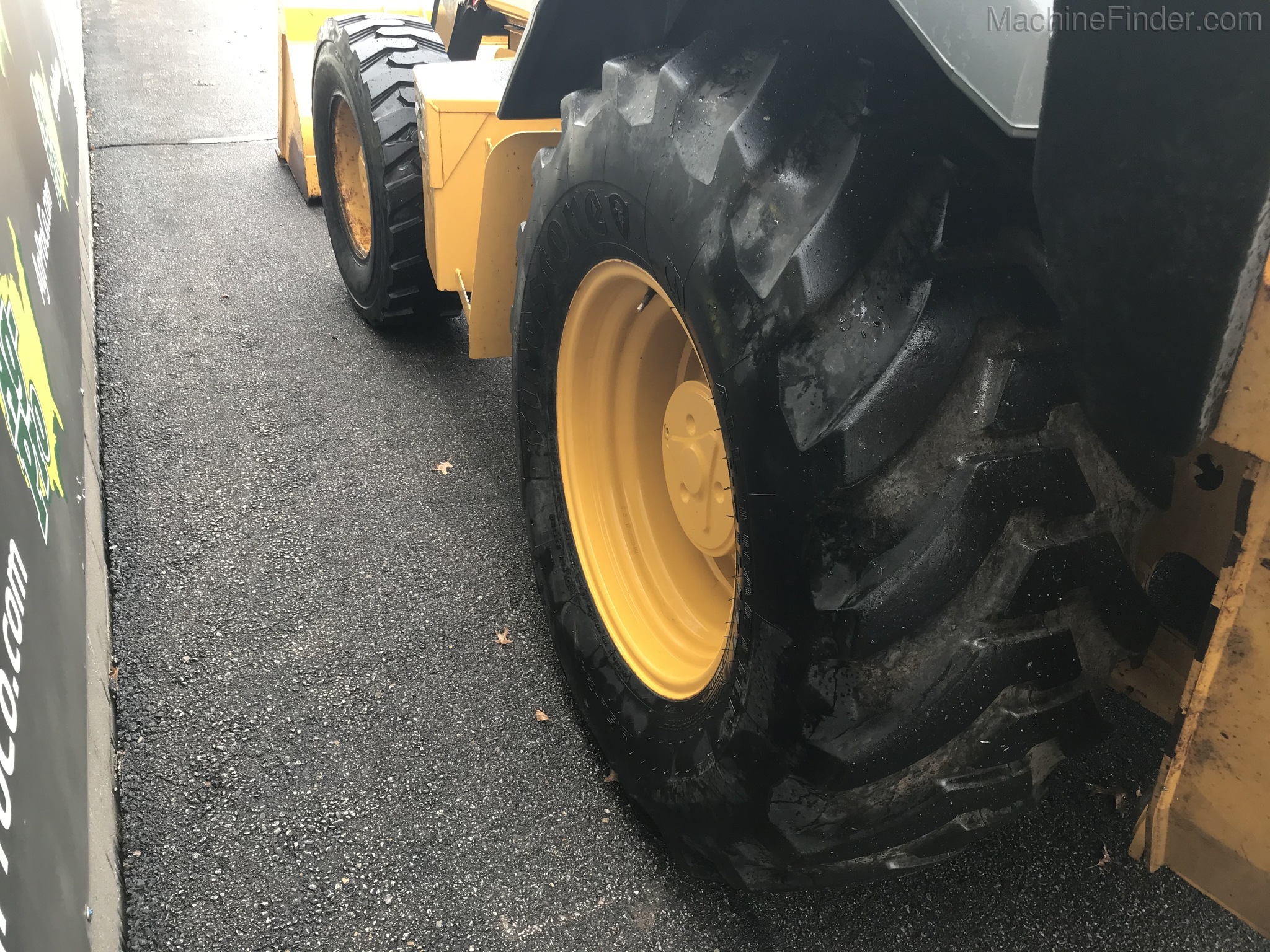 2017 John Deere 310L Image 12