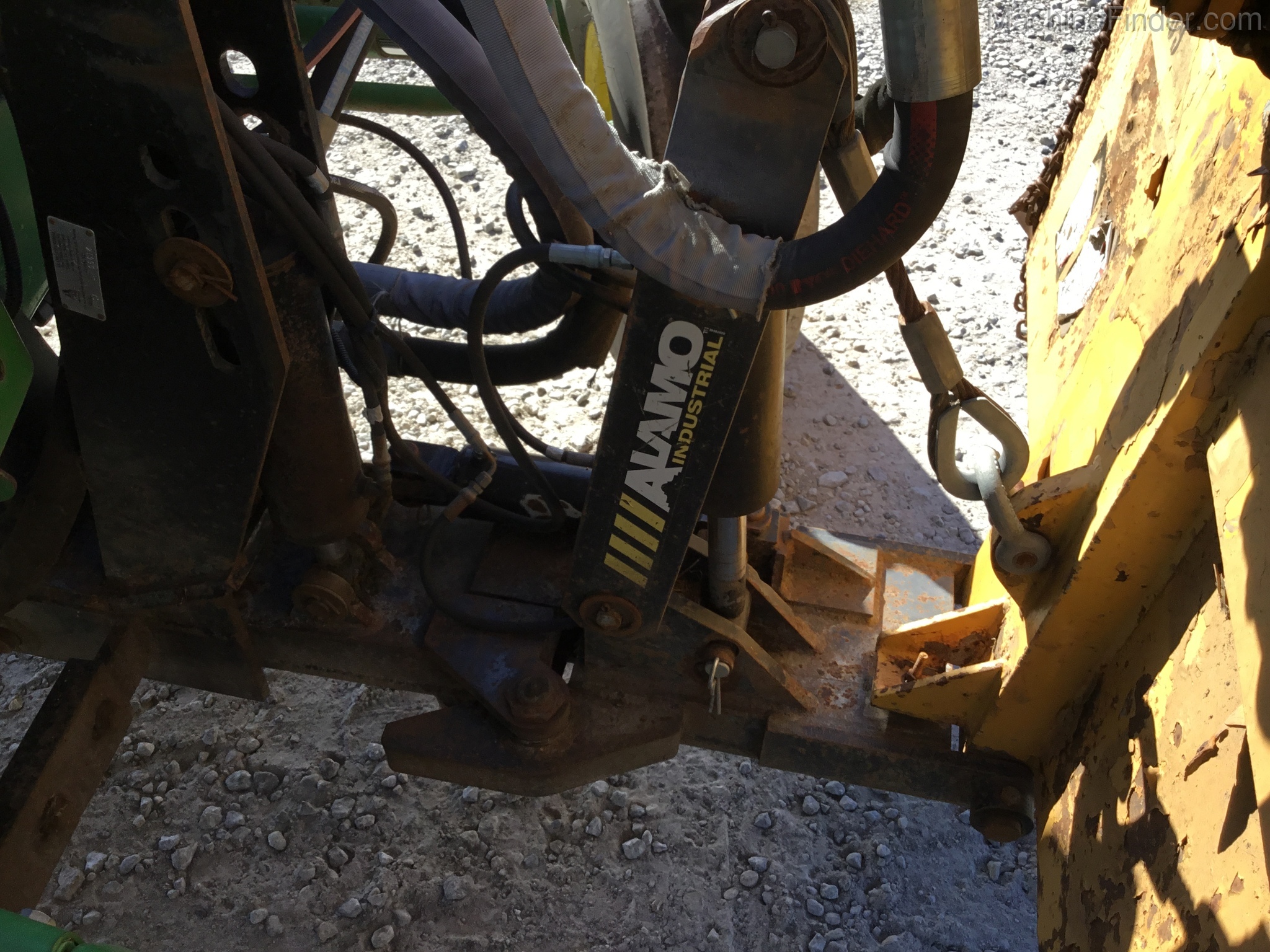 2005 John Deere 6320L Image 16