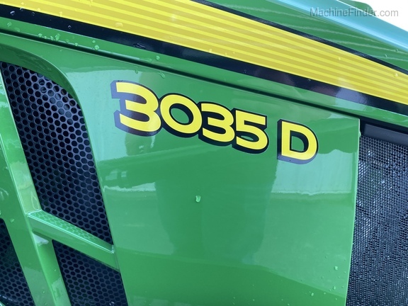 John-Deere-3035D-2552