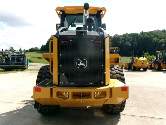 2023 John Deere 544P