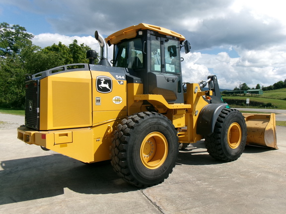 2023 John Deere 544P