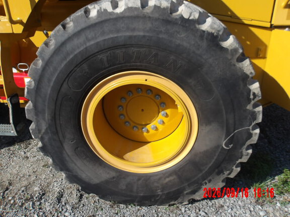2023 John Deere 544P