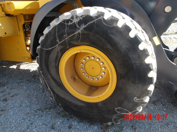 2023 John Deere 544P