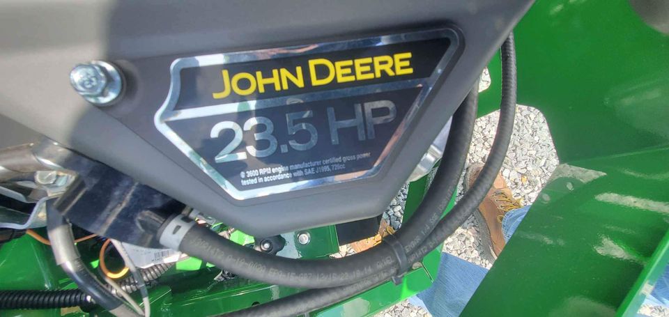 2025 John Deere Z740R Image 6