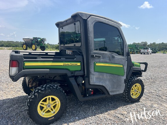 Photo of 2020 John Deere XUV 835M