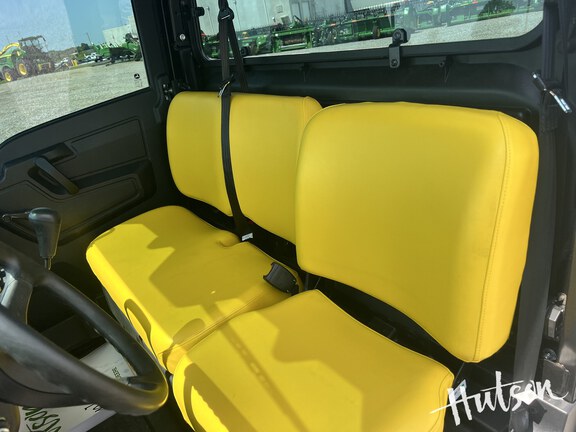 Photo of 2020 John Deere XUV 835M