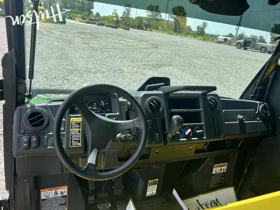 Photo of 2020 John Deere XUV 835M