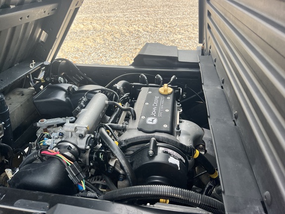 Photo of 2020 John Deere XUV 835M