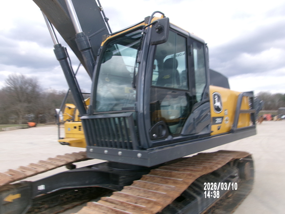 2024 John Deere 250 P-Tier