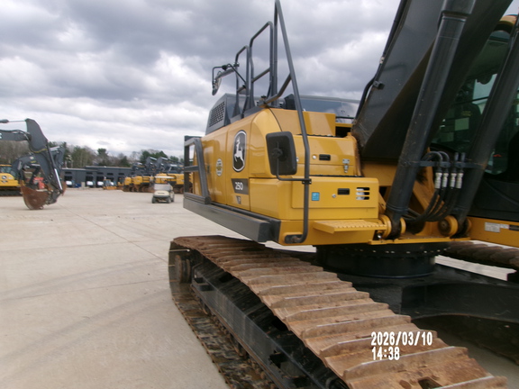 2024 John Deere 250 P-Tier