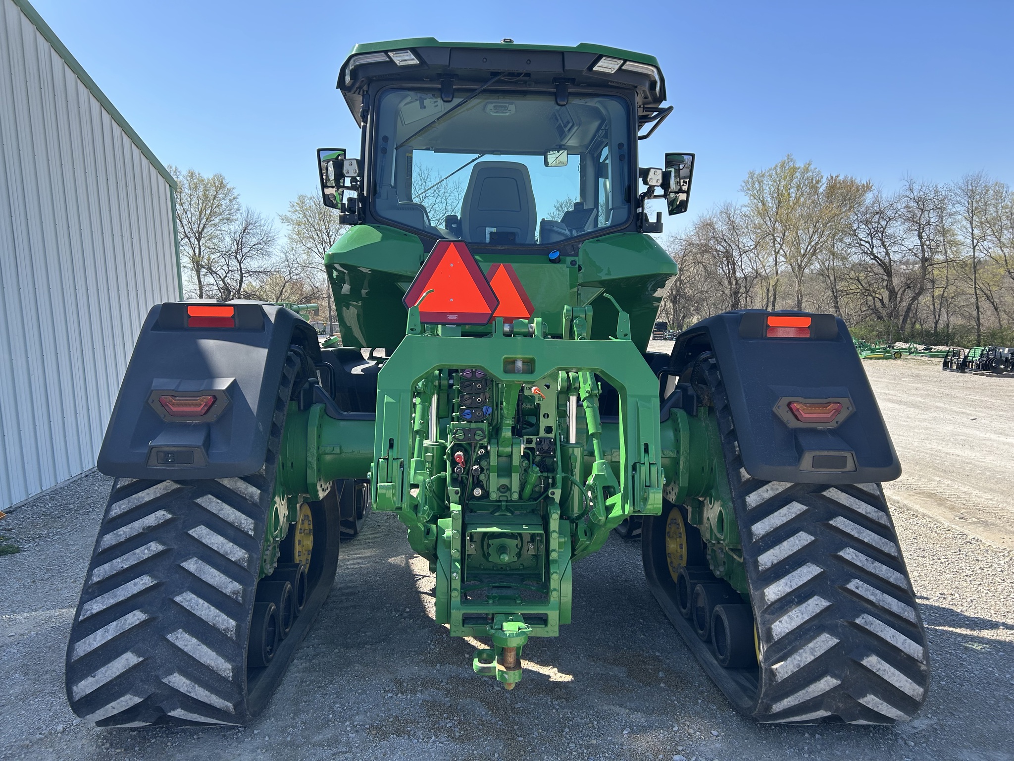  2023 John Deere 8RX 370 at Heritage Tractor in Atchison, KS