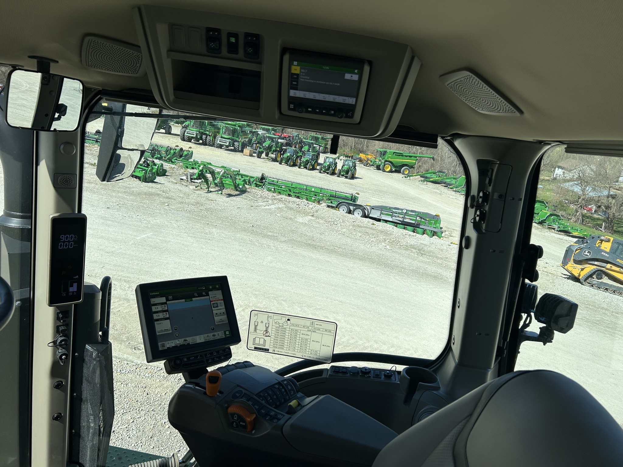  2023 John Deere 8RX 370 at Heritage Tractor in Atchison, KS