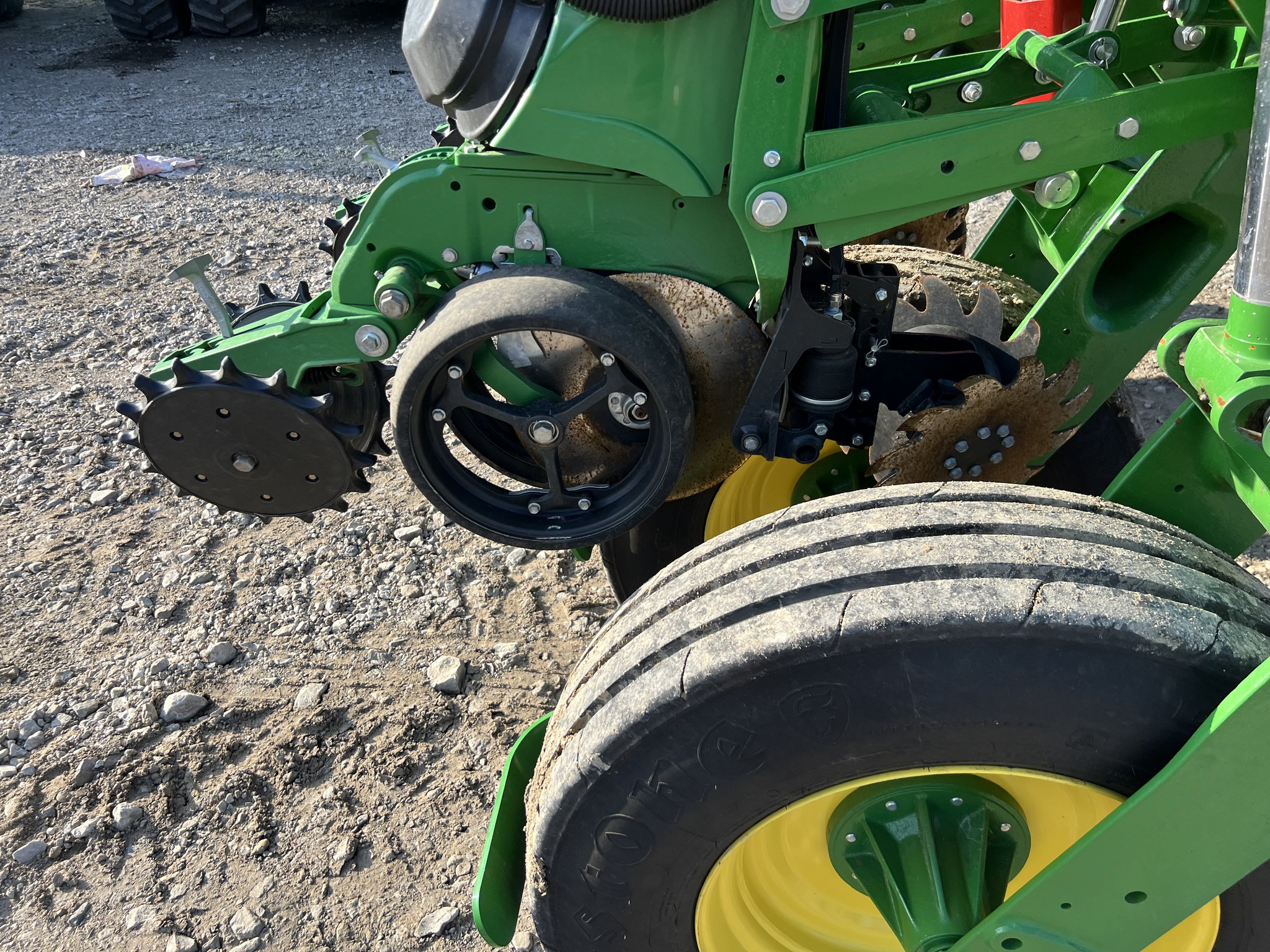  2023 John Deere 1775NT at Heritage Tractor in Atchison, KS
