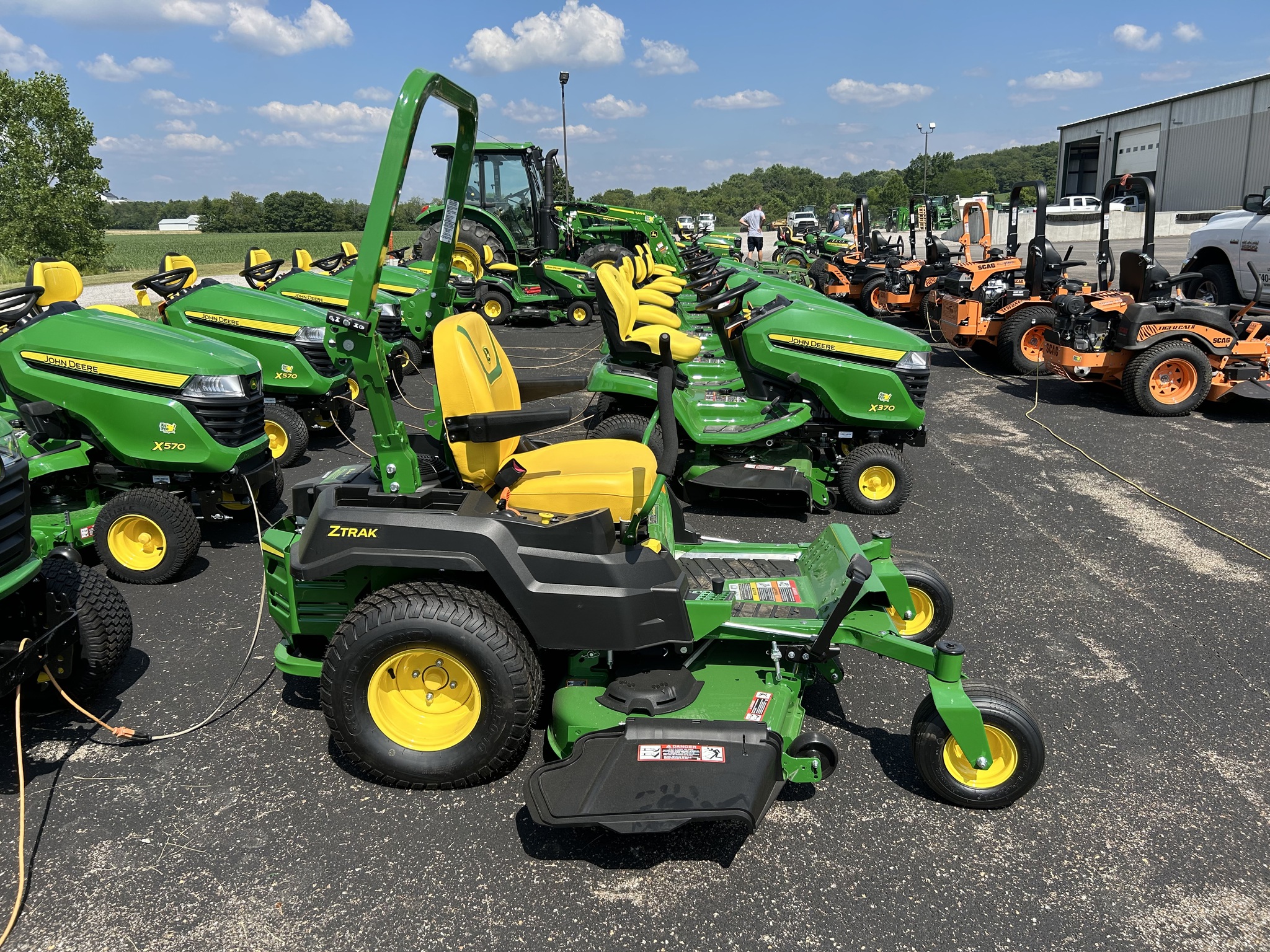 2025 John Deere Z530M Image 3