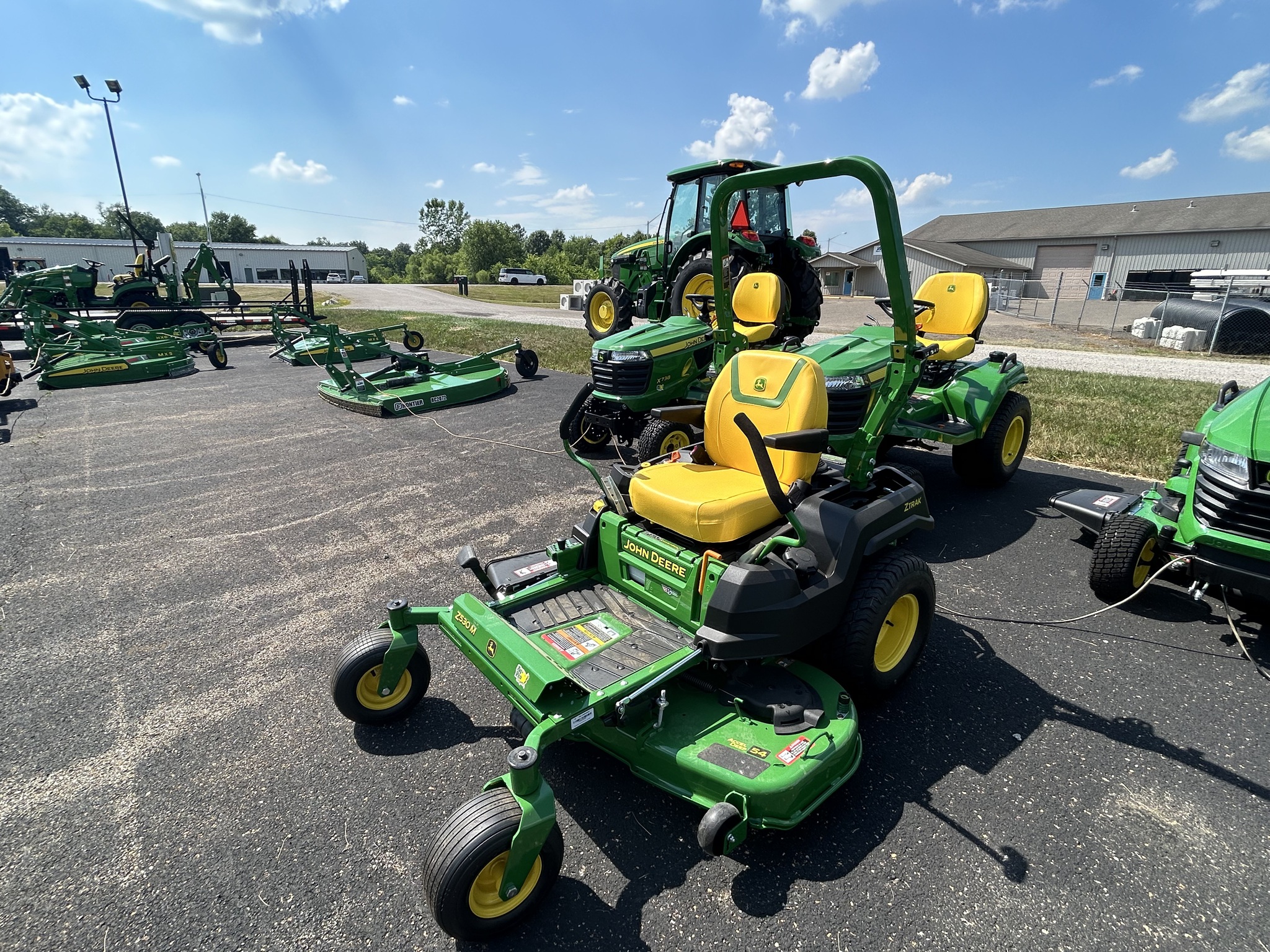2025 John Deere Z530M Image 8