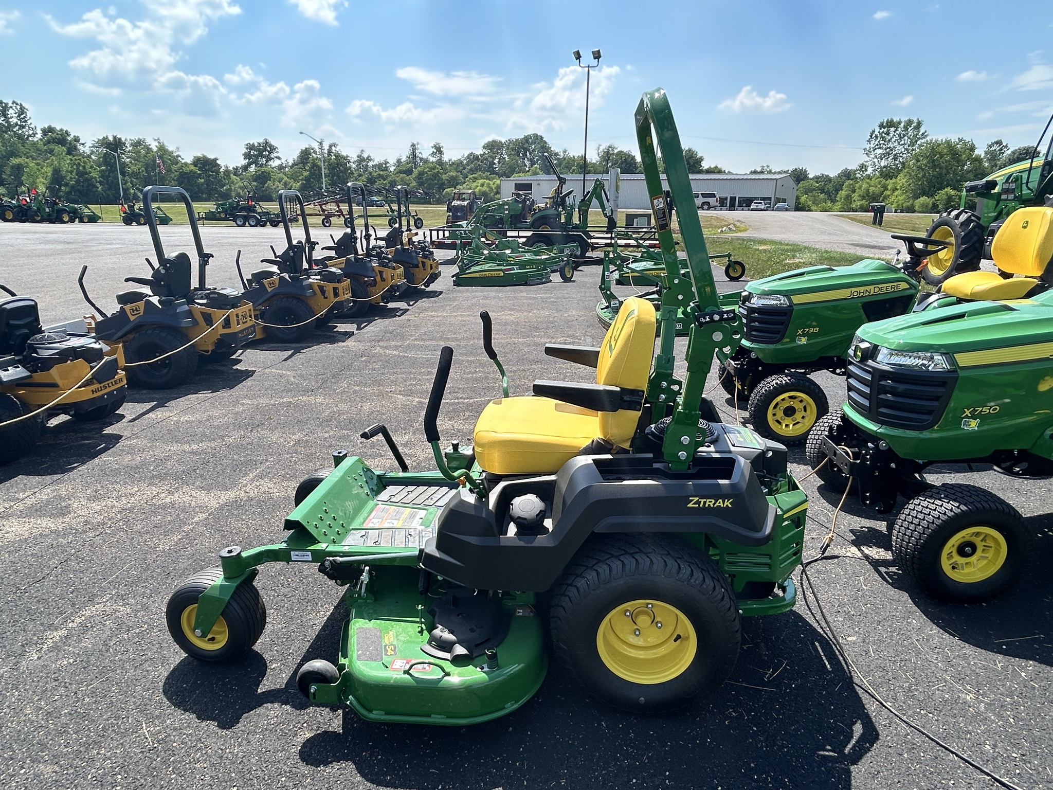 2025 John Deere Z530M Image 7