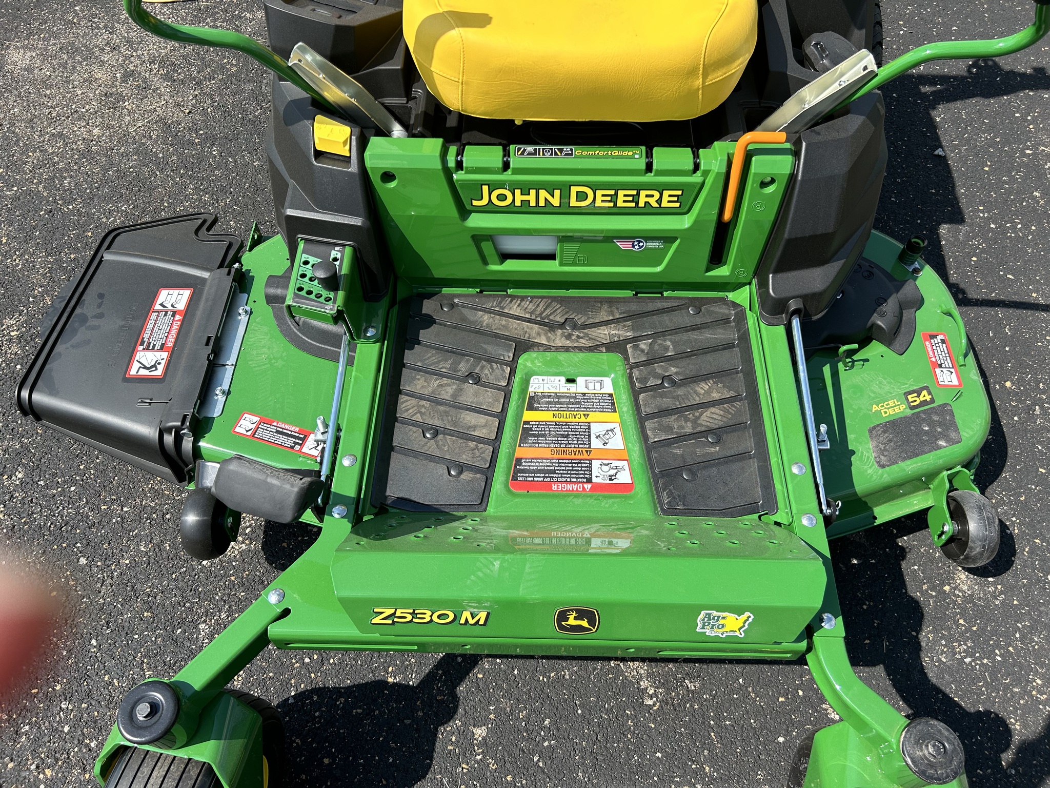 2025 John Deere Z530M Image 10