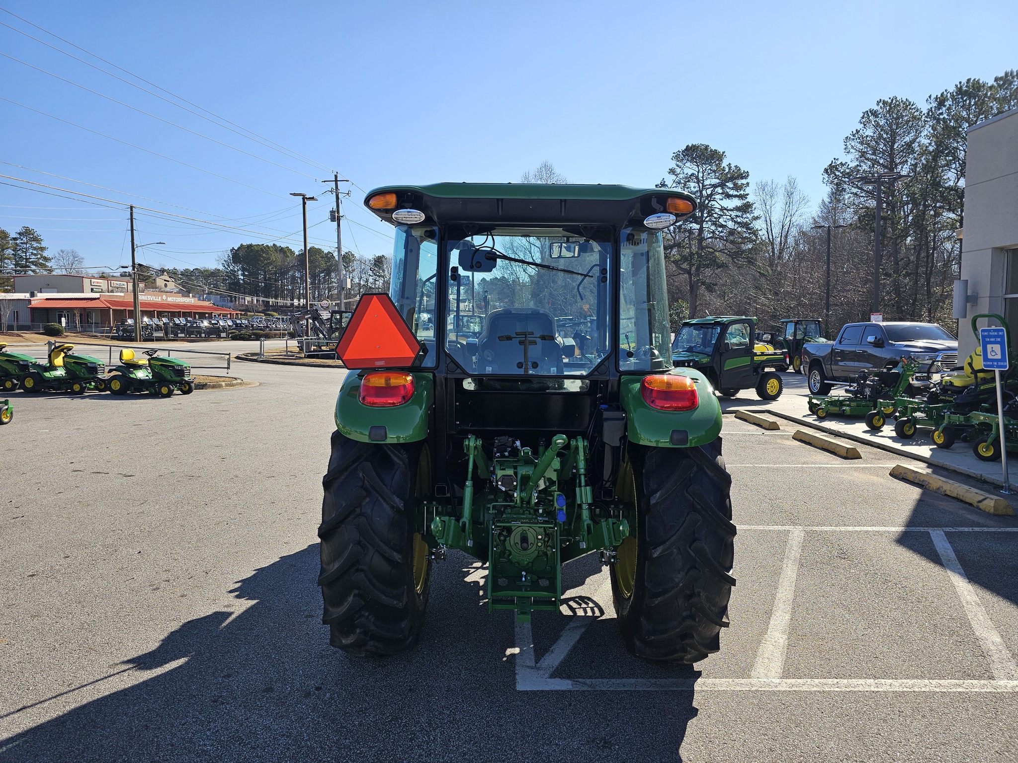 2024 John Deere 5075E Image 7