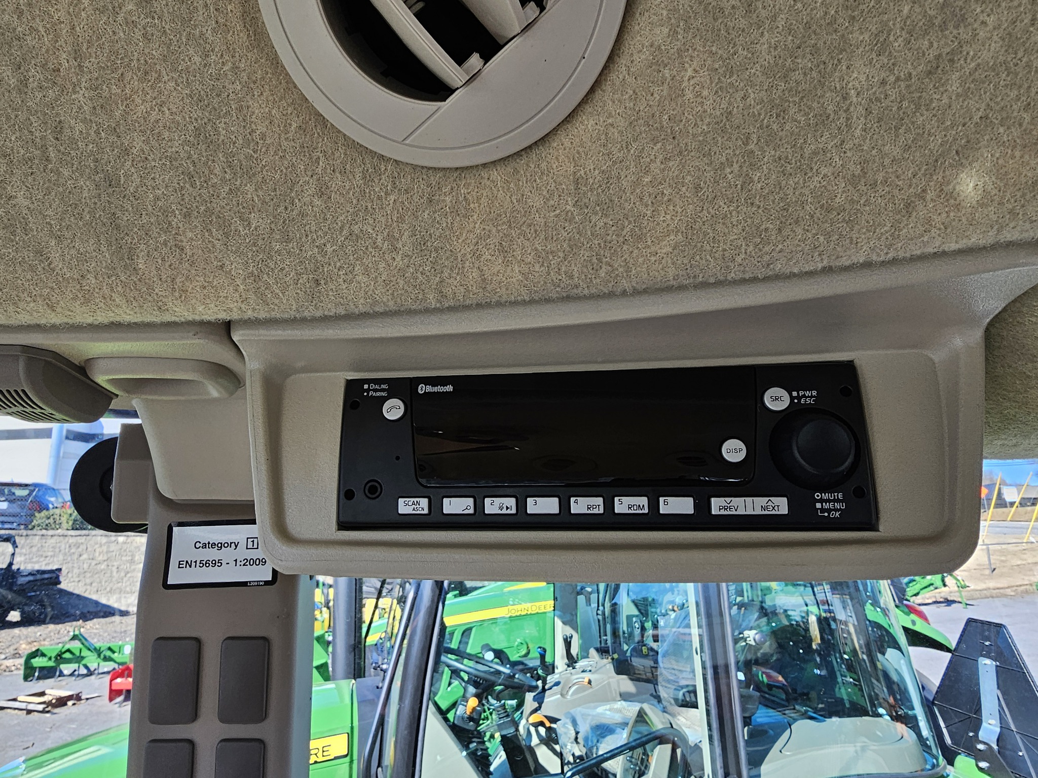 2024 John Deere 5075E Image 13