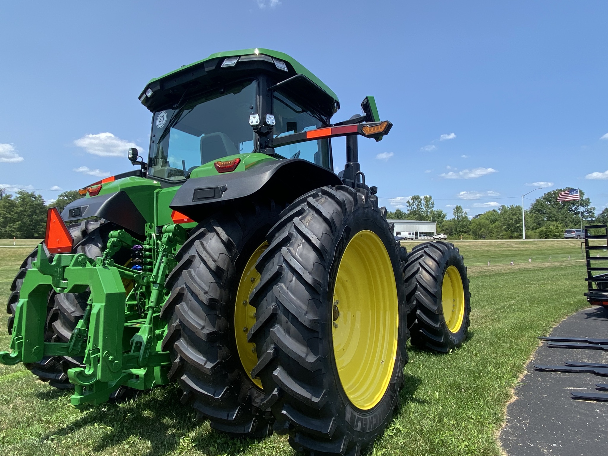 2024 John Deere 8R 310 Image 6
