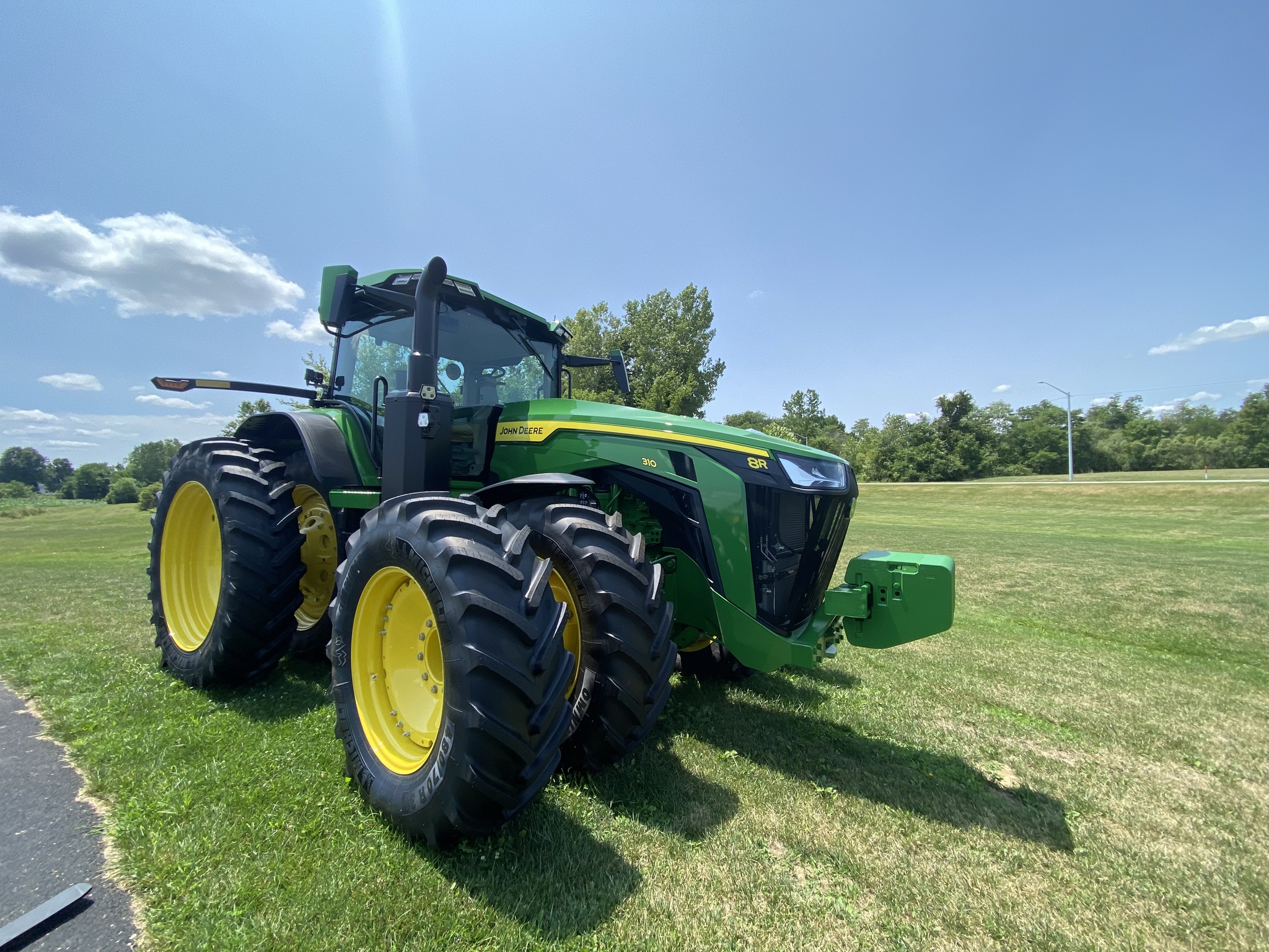 2024 John Deere 8R 310 Image 8