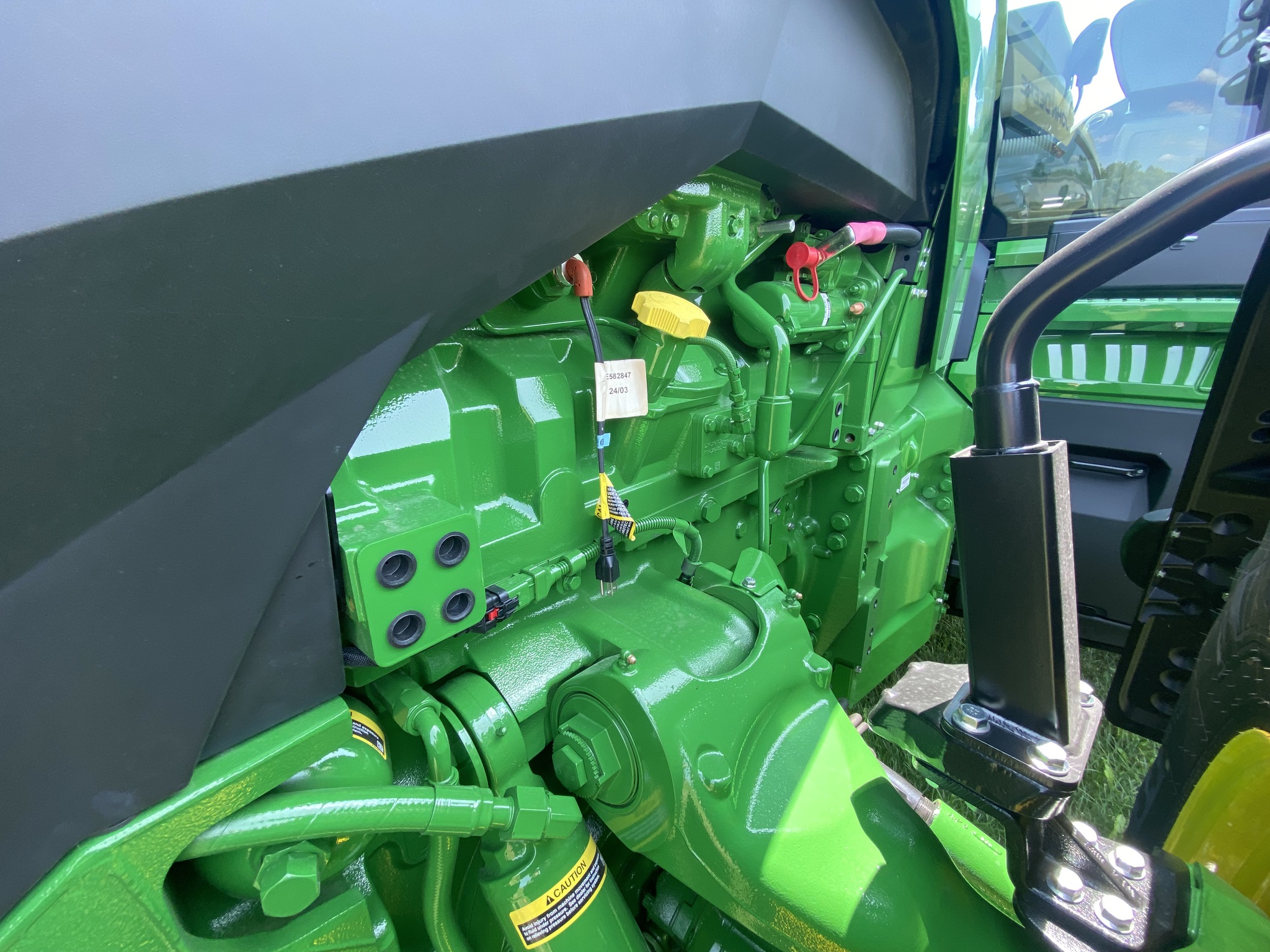 2024 John Deere 8R 310 Image 12
