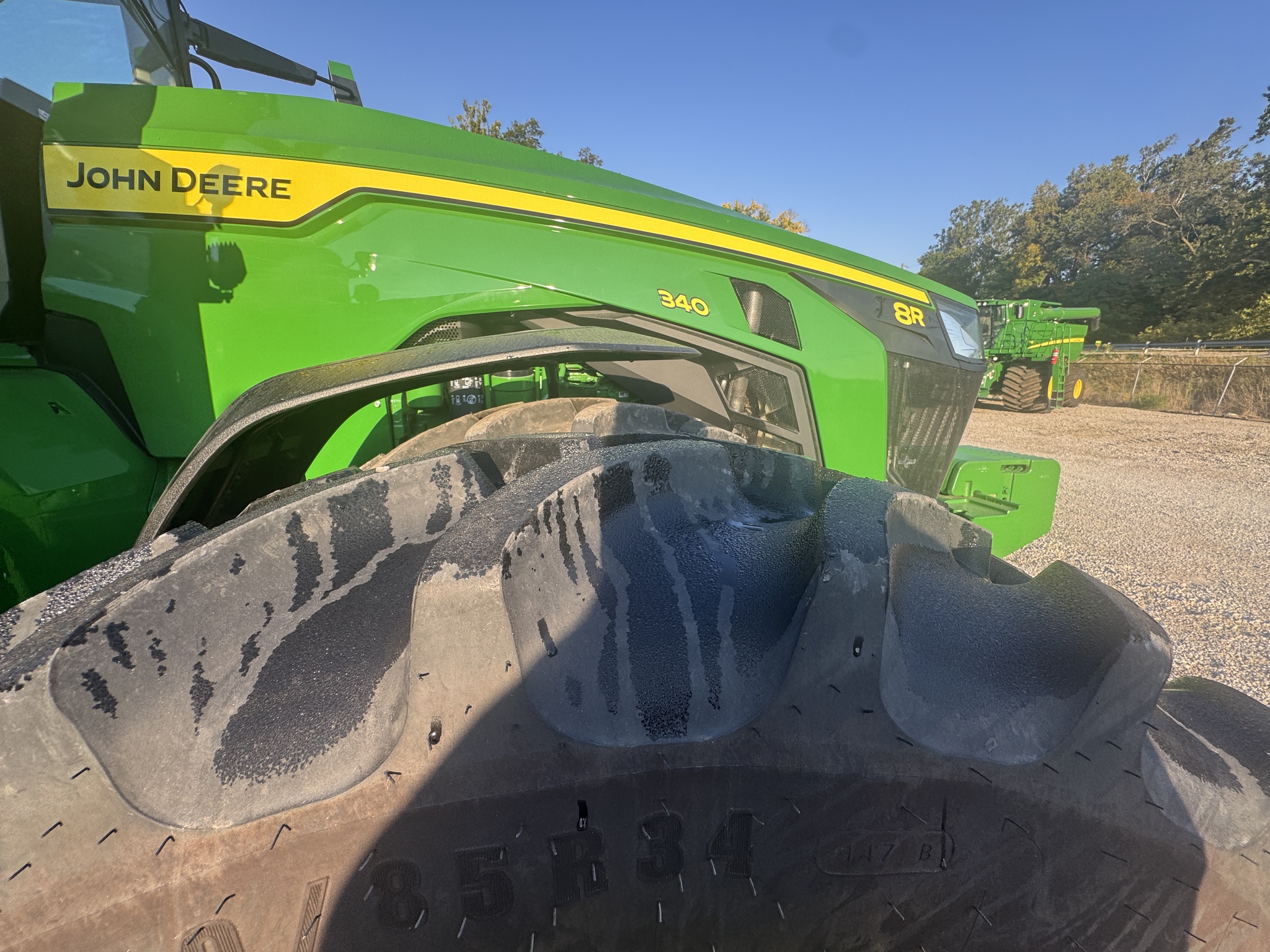 2024 John Deere 8R 340 Image 4