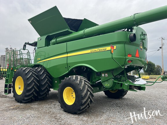 Photo of 2024 John Deere S780