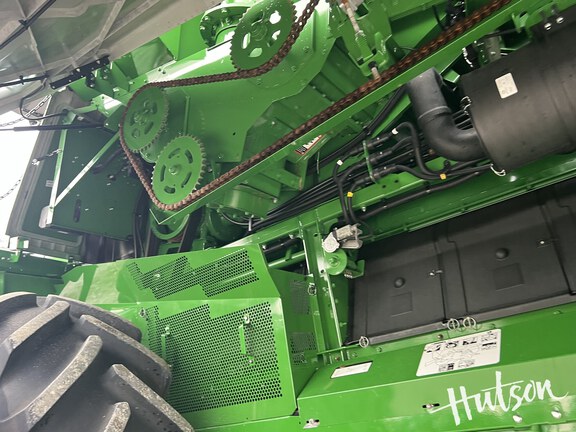 Photo of 2024 John Deere S780