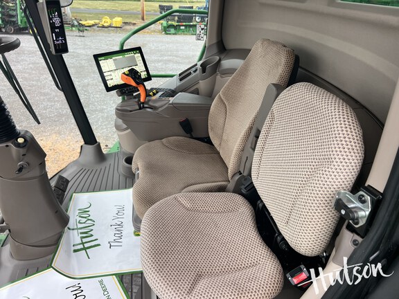Photo of 2024 John Deere S780