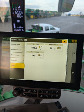 Photo of 2024 John Deere S780