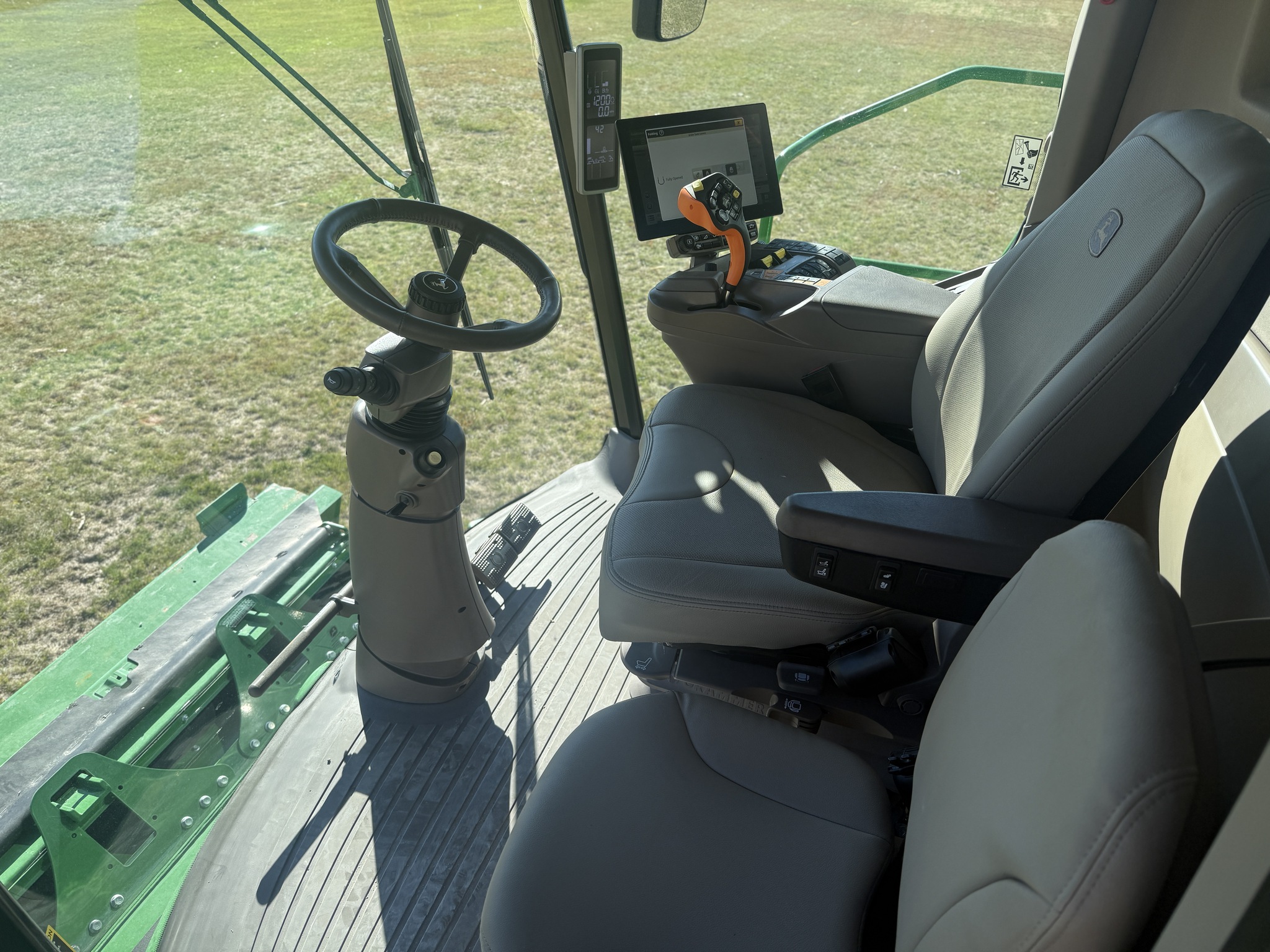 2024 John Deere S780 Image 8