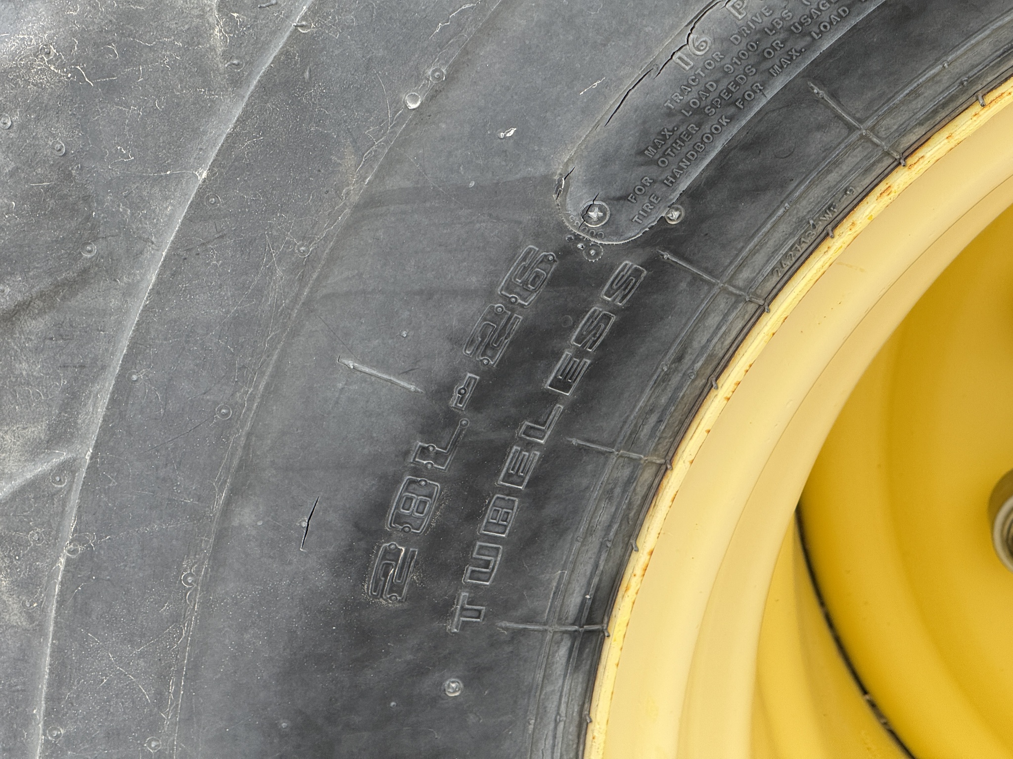 2010 John Deere 1910 Image 17