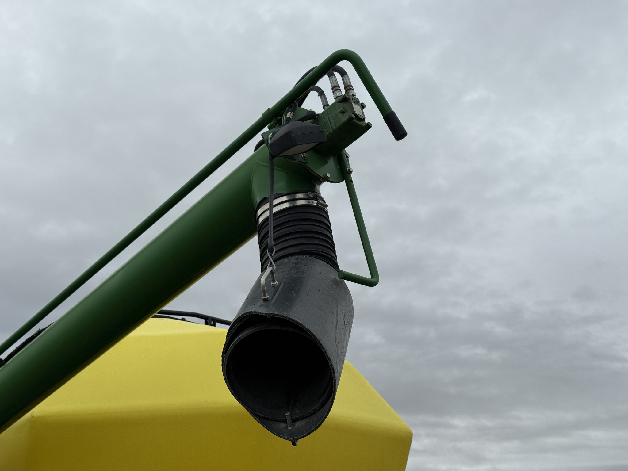 2010 John Deere 1910 Image 20