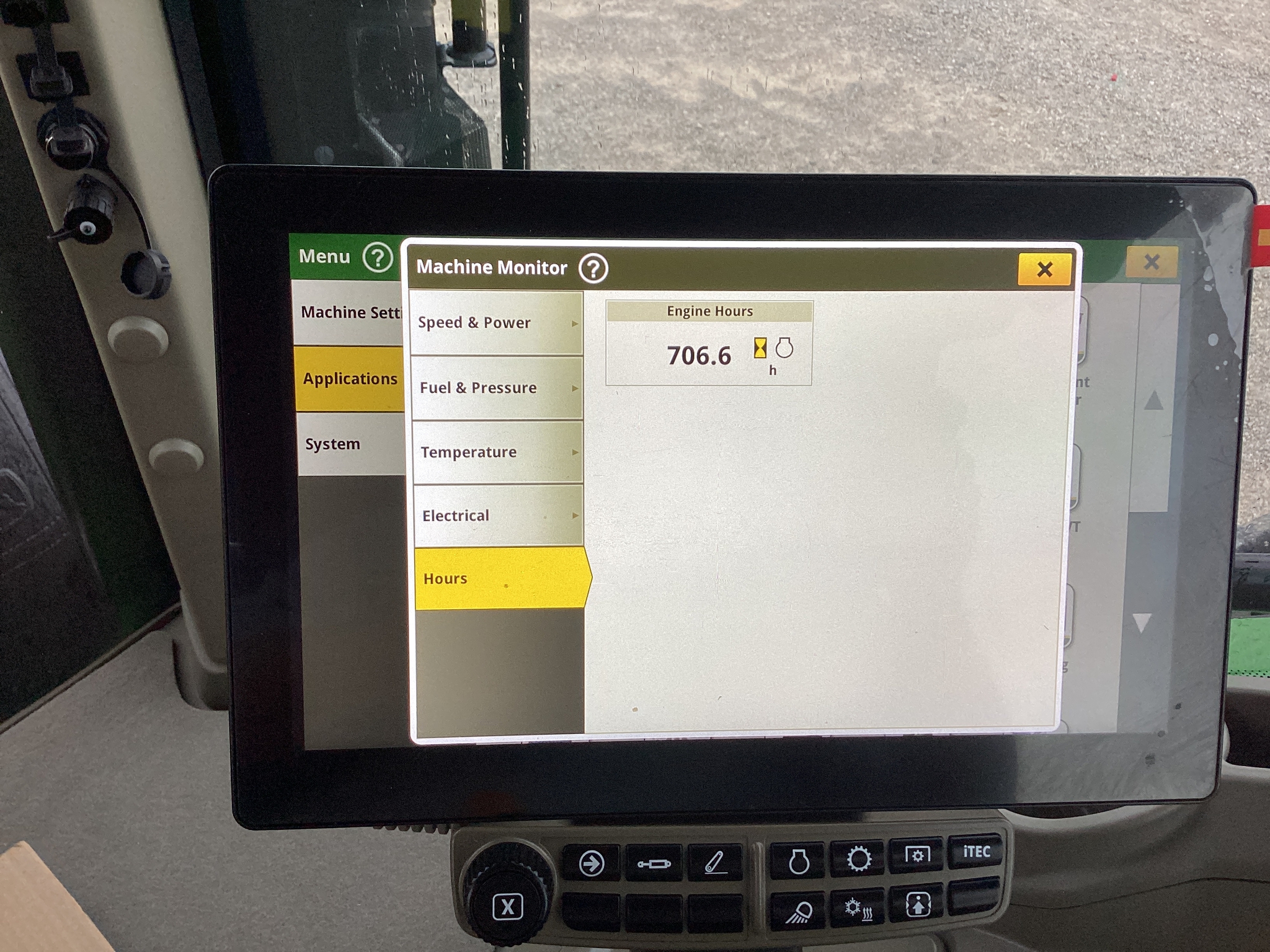 2024 John Deere 8R 310 Image 7