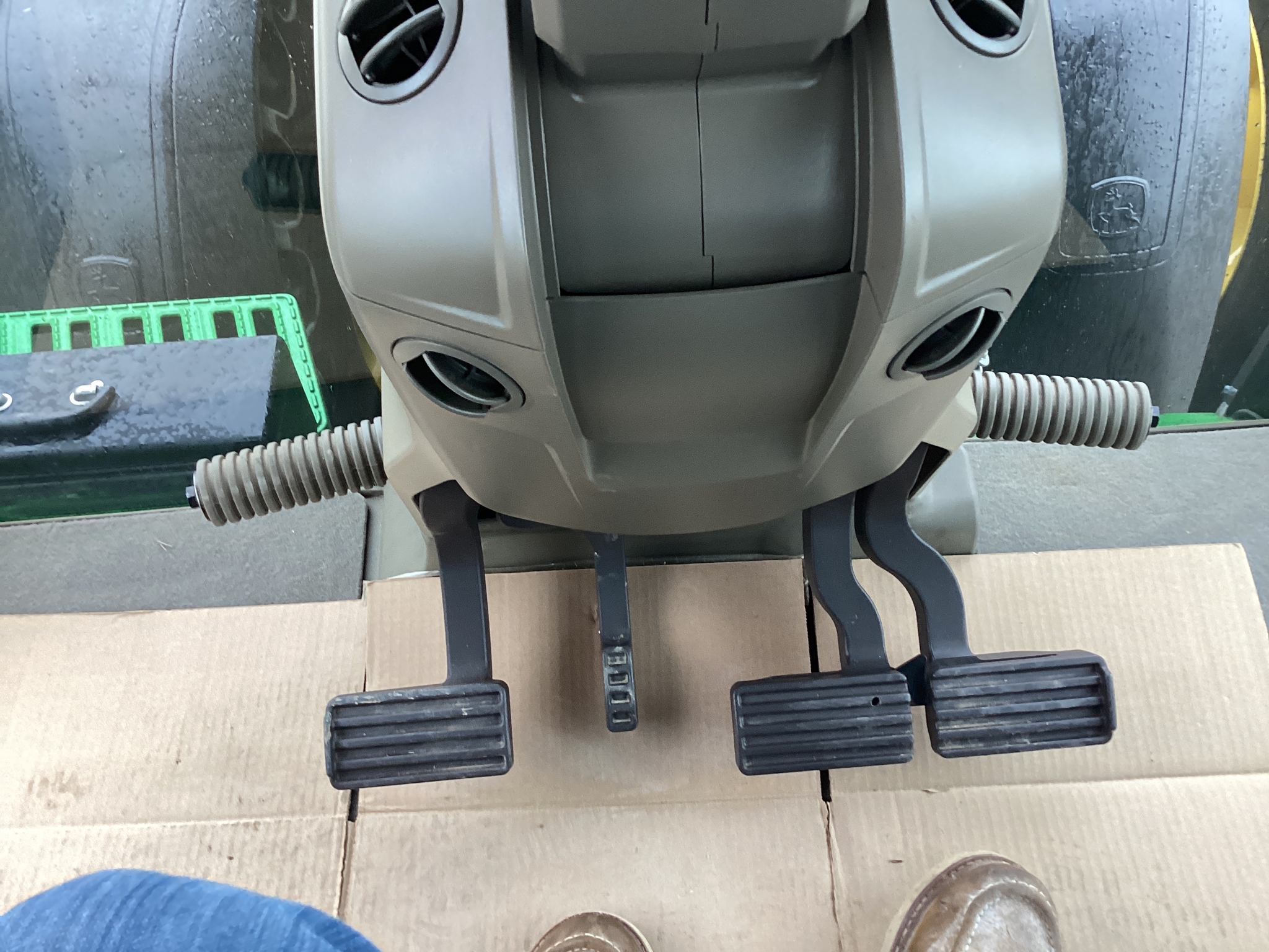 2024 John Deere 8R 310 Image 26