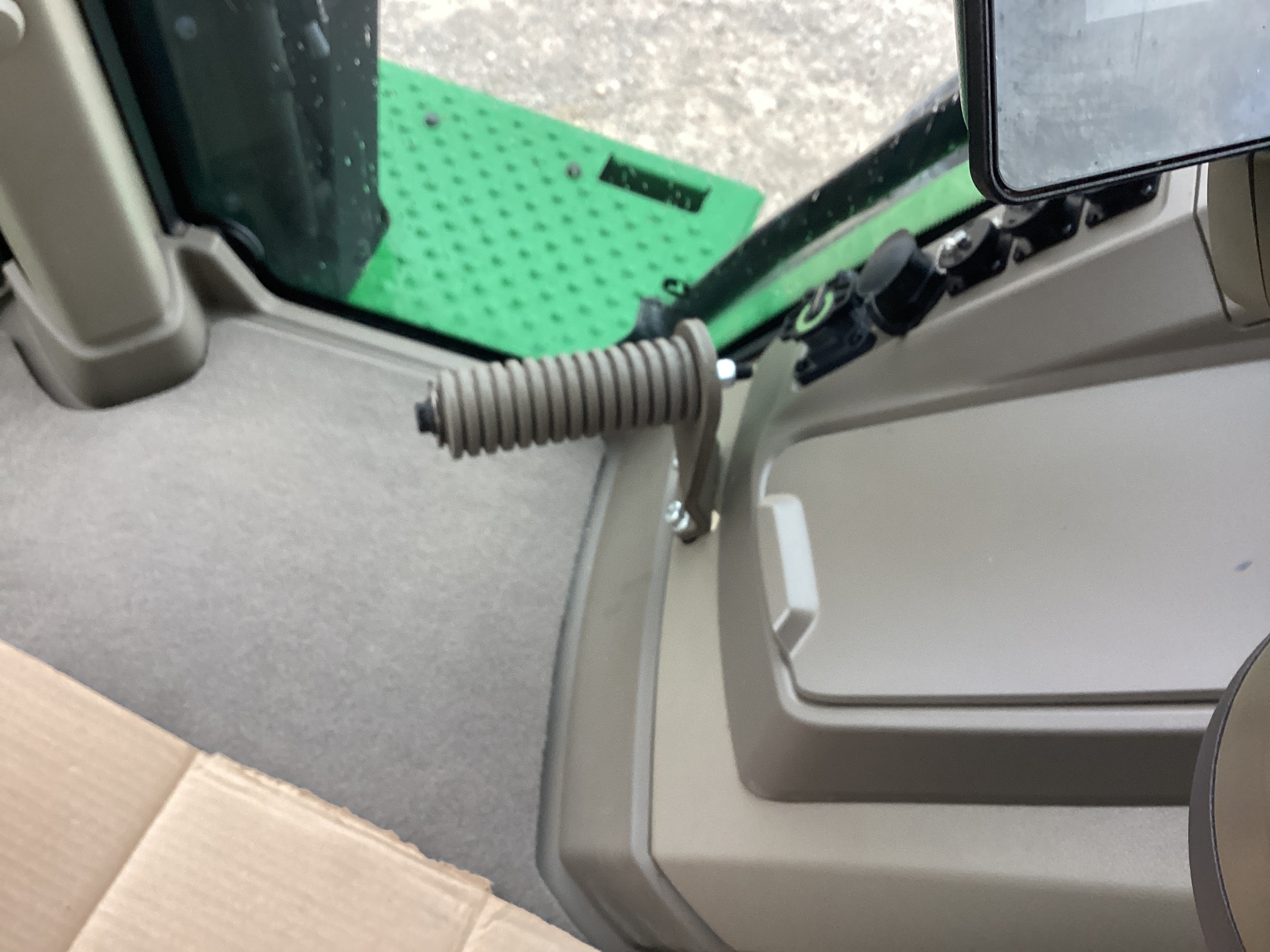 2024 John Deere 8R 310 Image 23