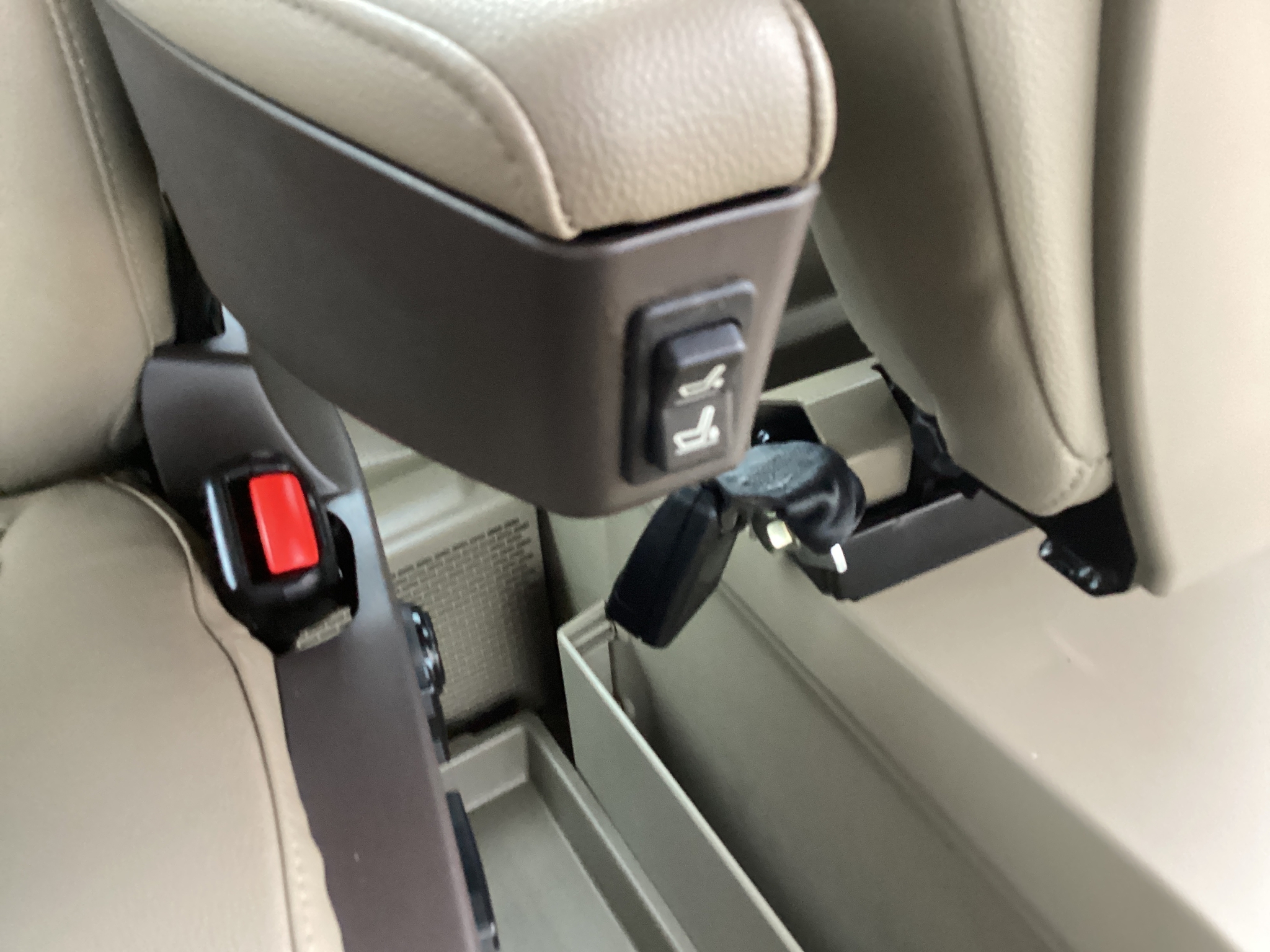 2024 John Deere 8R 310 Image 19