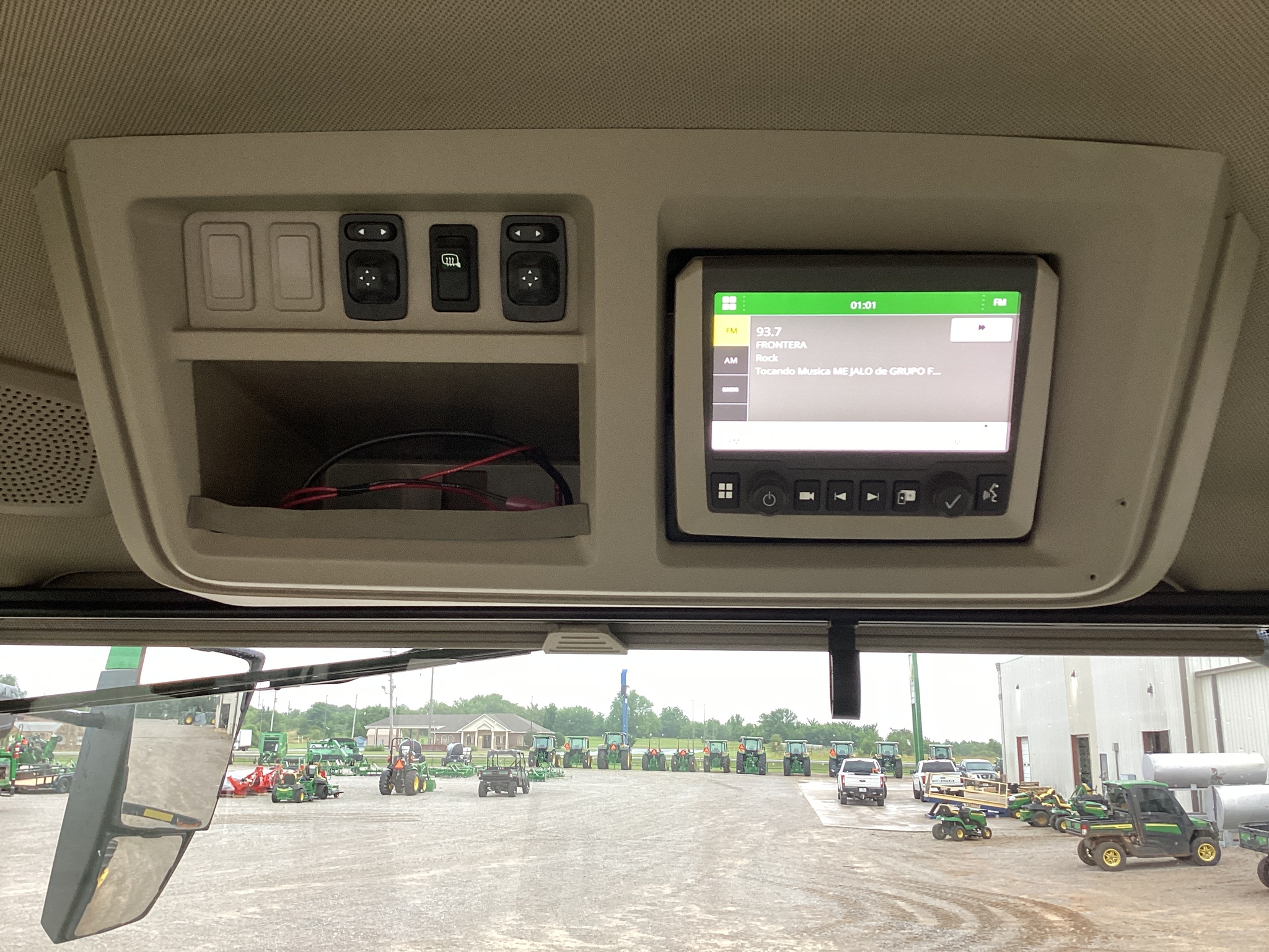 2024 John Deere 8R 310 Image 24