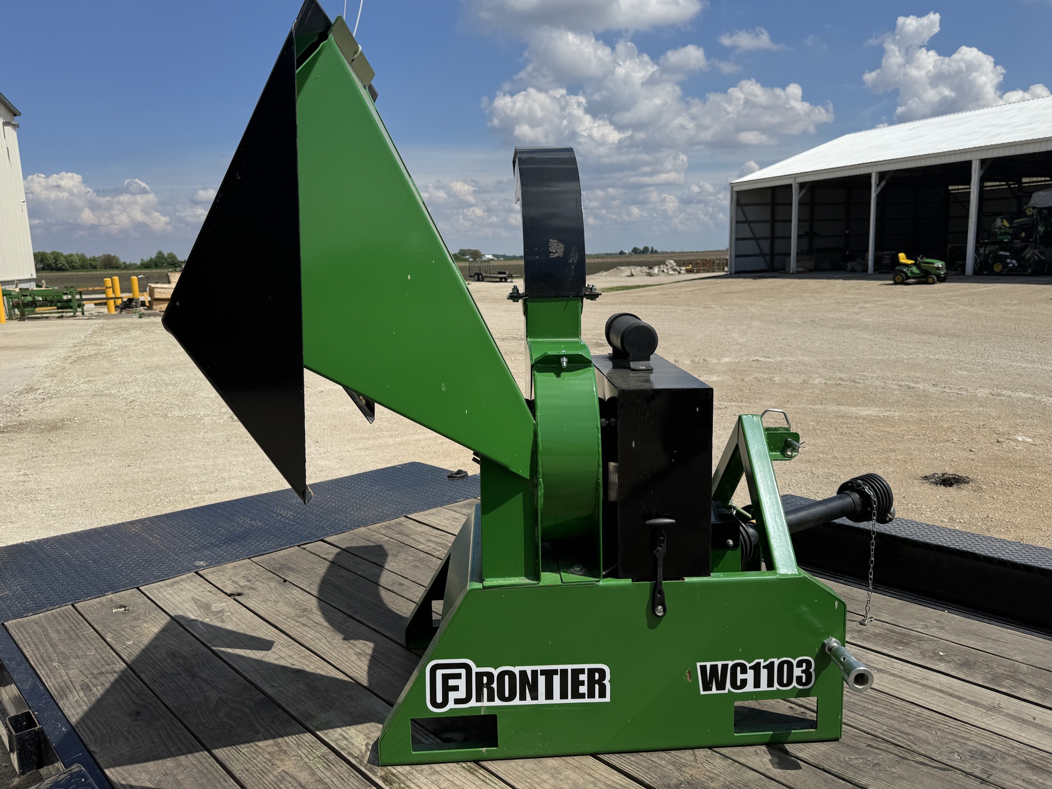  2017 Frontier WC1103 at Heritage Tractor in Mendota, IL