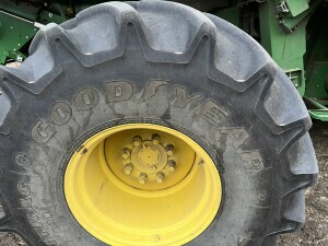 Used 2018 John Deere S780 Combines at Horizon Ag & Turf in Lloydminster, AB - Photo9