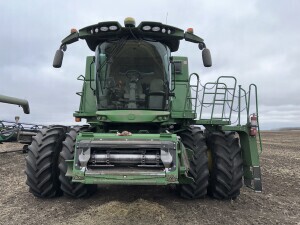 Used 2018 John Deere S780 Combines at Horizon Ag & Turf in Lloydminster, AB - Photo5