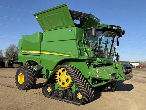  John Deere S790