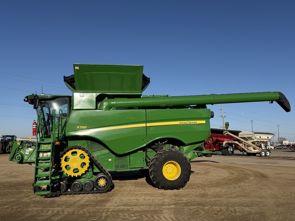 2024 John Deere S790 - Photo6