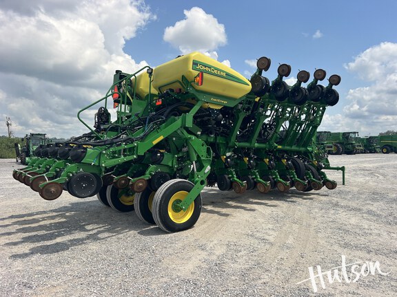 Photo of 2020 John Deere 1795