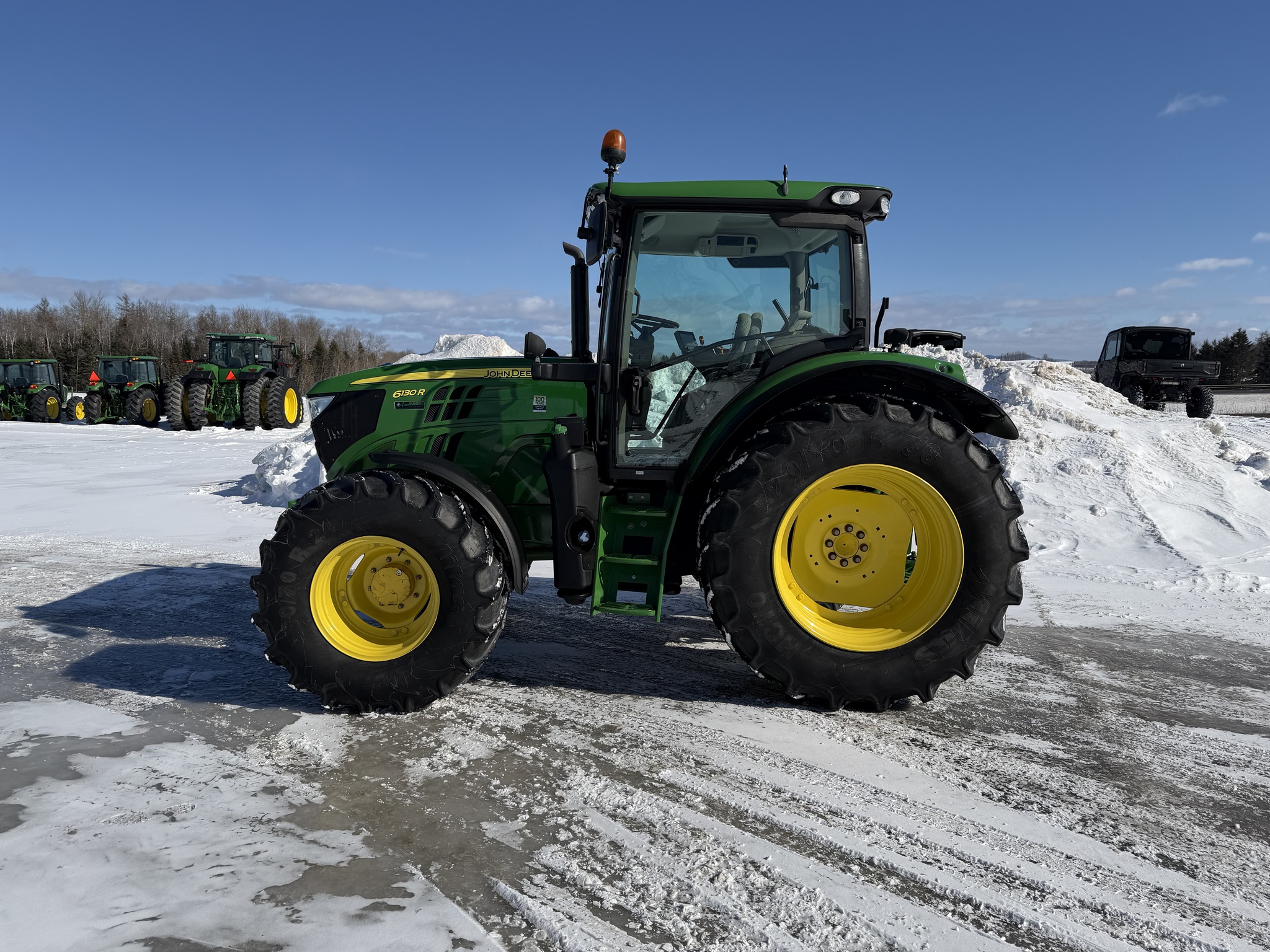 2018 John Deere 6130R Image 2