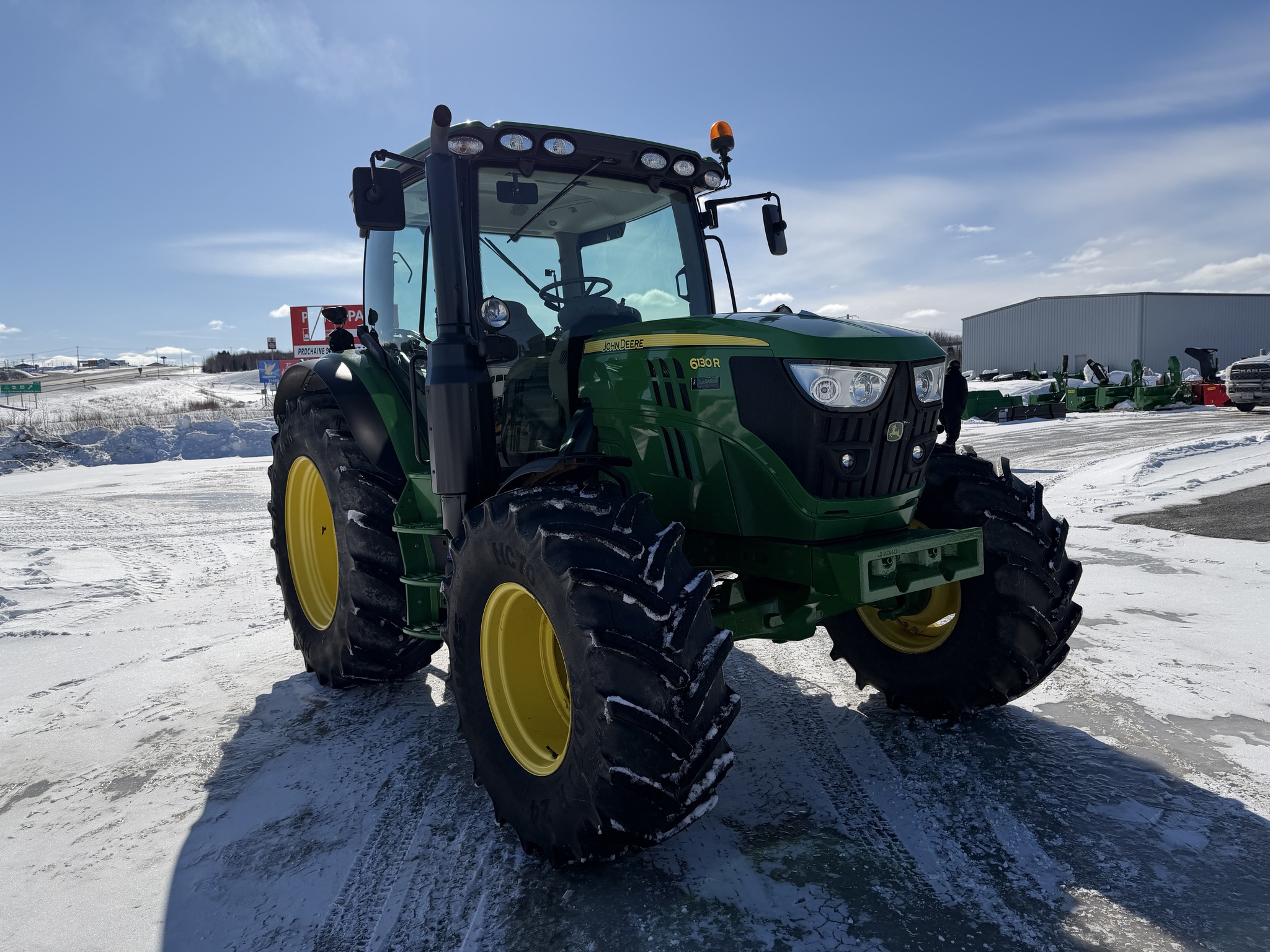 2018 John Deere 6130R Image 8