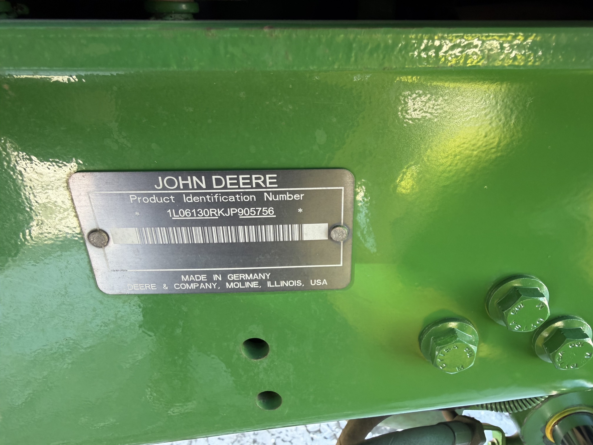 2018 John Deere 6130R Image 11