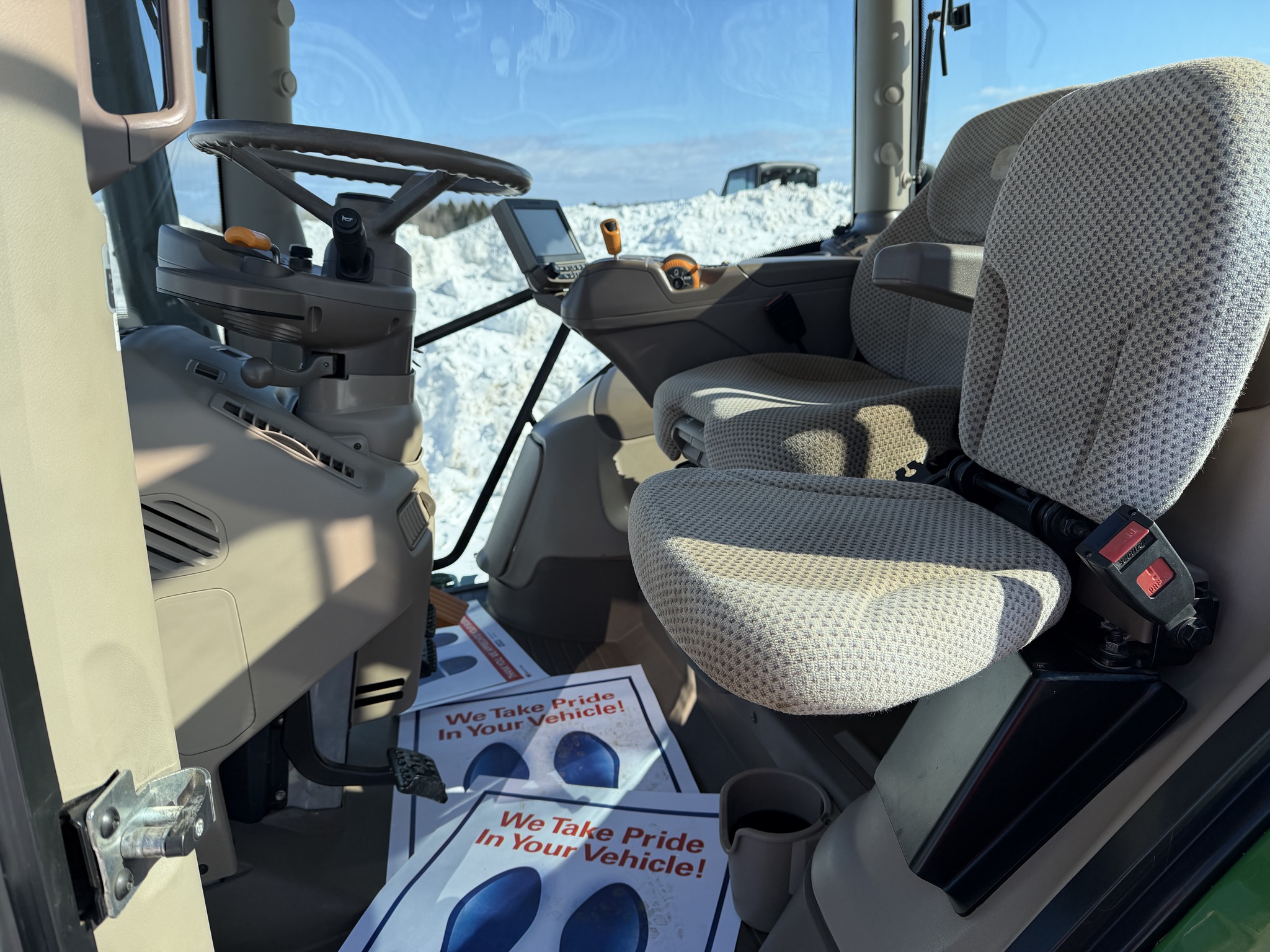 2018 John Deere 6130R Image 15